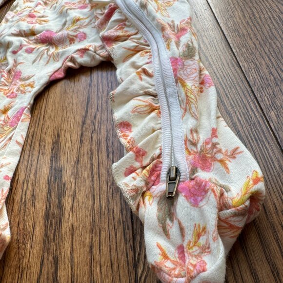 Milkbarn Vintage Floral Organic Cotton Ruffle Zipper Footed Romper 6-9 Months - Picture 12 of 12
